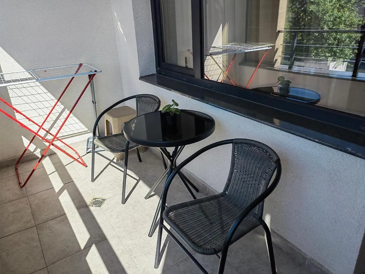 Двустаен Апартамент В Смирненски. До Селената Apartament Płowdiw